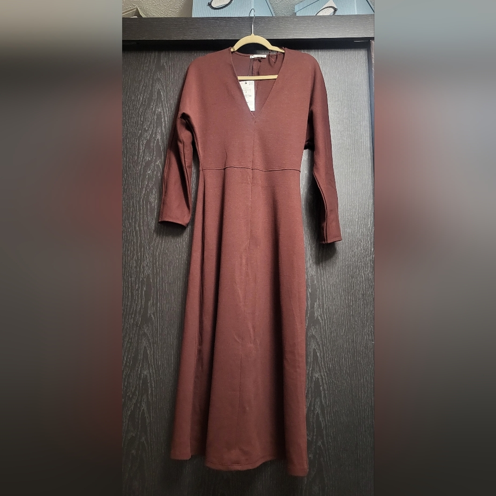 Zara  Burgundy  V-Nack Long Sleeve Dress - Picture 6 of 9